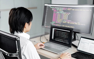 中国台湾 ,php声明和调用变量的符号是什么？